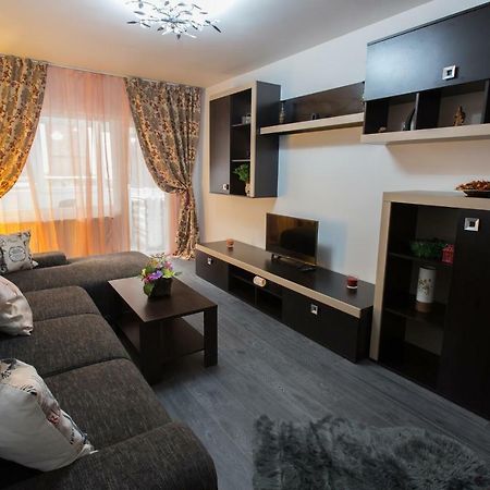 Apartament Apartament Feelmount Buşteni Zewnętrze zdjęcie