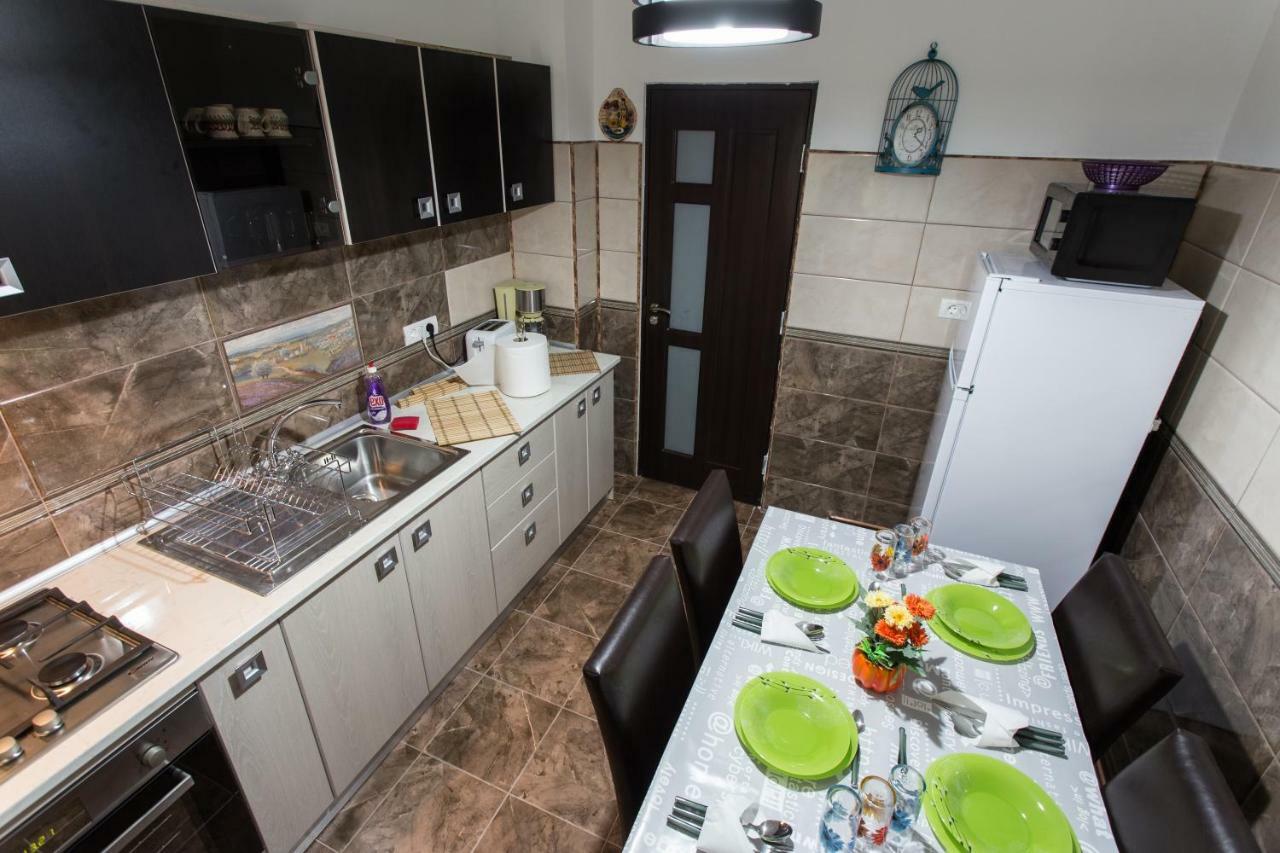 Apartament Apartament Feelmount Buşteni Zewnętrze zdjęcie